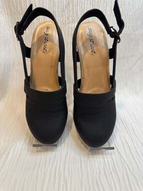Easy Street Ritsa Black Slingback Clog Platform Heels, Size 7.5